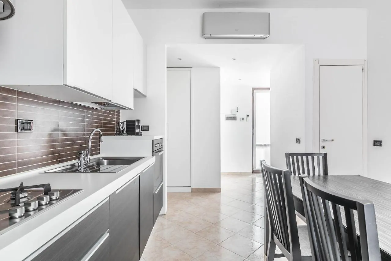 Appartamento Trilocale 95Mq Milano - Bocconi E Navigli 0*, Milan Italy